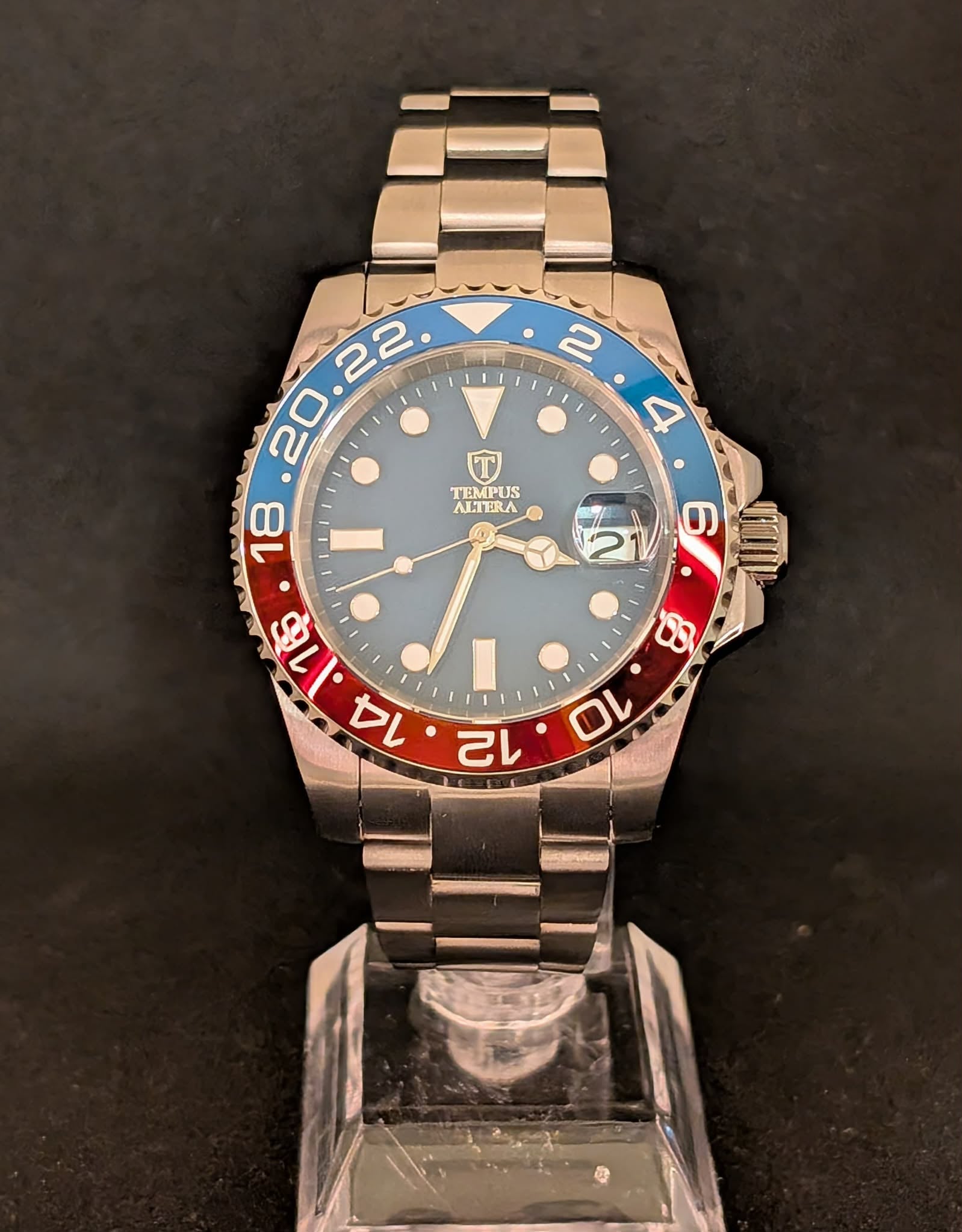 Tempus Altera Abyssus – Handbyggd automatisk klocka från Sverige